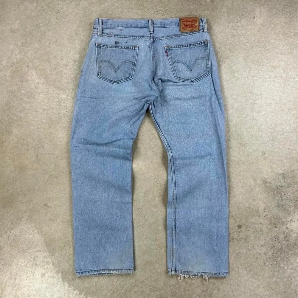 Vintage Levis 505 Jeans Size 36x30 Blue Light Wash Denim Straight Fit Distressed